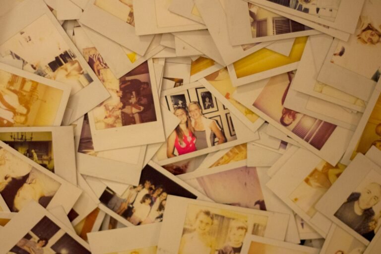 Comment dater une photo ancienne à partir des vêtements et du papier, Genealogo